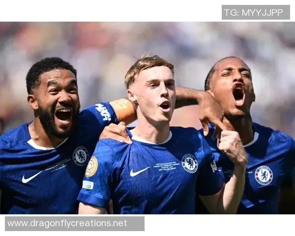 足球明星璀璨瞬间集锦高清图片展示与背后故事分享